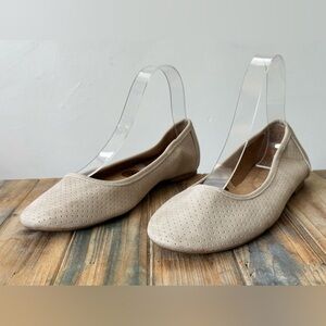 White Mountain Sasha Beige Laser Cut Ballet Flat Women's Size 8